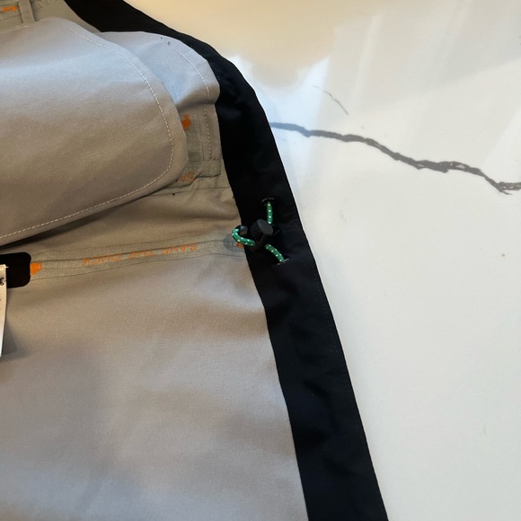 Worn once save the duck recycled rain jacket. Large - Picture 2 of 10